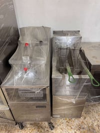 غراض مطعم • مستخدم • أبو غريب