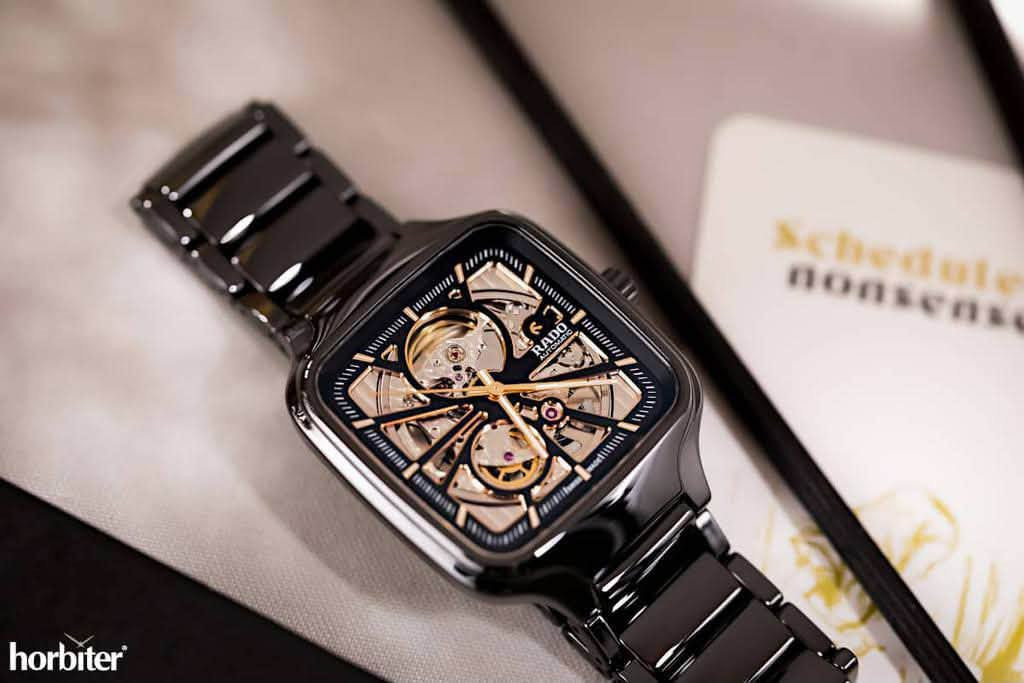 ✨ للبيع ساعة نادرة ومميزة من Swiss Made – RADO True Square Skeleton ✨

تصميم فاخر ومميز لعشّاق الساعات الأصلية والأوتوماتيك! 💎⌚

المواصفات:

🔹 البراند: RADO – رادو السويسرية الأصلية 🇨🇭
🔹 الموديل: True Square Automatic Skeleton، بتصميم مربع فاخر من السيراميك الأسود مع مينا Skeleton تُظهر تفاصيل الحركة الداخلية للساعة.
🔹 الكارت والضمان: الساعة تأتي مع الكارت والبوكس الأصلي الخاص بها، بالإضافة إلى جميع الأوراق وكروت الضمان كاملة.
🔹 مكان الشراء: مشتراة من الوكيل الرئيسي Swiss Time / Family Mall – أربيل، وكانت الكمية المتوفرة منه قطعة واحدة فقط!
🔹 الحالة: شبه جديدة (Unworn Condition)، بدون أي خدوش أو نواقص، واستخدامها كان محدود جداً.
🔹 الخامة: مصنوعة بتقنية High-Tech Ceramic عالية الجودة، ومقاومة للخدوش بدرجة عالية.

💵 سعرها بالأسواق العالمية: تقريباً من 2,400$ إلى 3,000$
💥 سعر البيع: فقط 1,600$ 🔥
يعني فرصة مميزة جداً لامتلاك ساعة فاخرة وأصلية بسعر مناسب.

📍 الموقع: أربيل
📞 للاستفسار والاتصا

✨ فرۆشتنی کاتژمێرێکی ناوازە و دەگمەنی Swis Made (RADO - True Square Skeleton) ✨
دیزاینێکی بێ وێنە و لوکس بۆ ئاشقانی کاتژمێری ئەسڵ و ئۆتۆماتیک! 💎⌚
تایبەتمەندییەکان:
🔹 براند: RADO (ڕادۆ - سویسری ئەسڵ)
🔹 مۆدێل: True Square Automatic Skeleton (دیزاینی چوارگۆشەی سێرامیکی ڕەش لەگەڵ دیزاینی ناوەوەی دیار)
🔹 کارت و گەرەنتی: کارت و بوکس (کارتۆن و سندوقی تایبەتی خۆی) لەگەڵ سەرجەم پەڕاو و کارتەکانی گەرەنتی بە تەواوی هاوپێچە.
🔹 شوێنی کڕین: کڕدراوە لە وەکیلی سەرەکی (Swiss Time / فاملی مۆڵی هەولێر)، کە بە تەنها ۱ دانەی لێ هێنراوبوو!
🔹 بارودۆخ: وەک نوێ (Unworn condition)، بێ هیچ شوخت و کەموکۆڕییەک. بە شەرت لە سەرجەم لایەنەکانەوە، زۆر بە کەمی بەکارهاتووە.
🔹 تایبەتمەندی ماددە: بەهۆی تەکنەلۆژیای سێرامیکی بەرزەوە (High-tech Ceramic)، بە هیچ شێوەیەک شوخت ناگرێت (Scratch-proof).  
💵 نرخ لە بازاڕەکانی جیهان: لە نێوان ۲,٤۰۰$ تا ۳,۰۰۰$ دۆلارە (٢٤ تا ٣٠ وەرەقە).
💥 نرخی فرۆشتنی ئێمە: ۱,٦۰۰$ (۱٦ وەرەقە) (دەرفەتێکی زۆر تایبەت بۆ بەدەستهێنانی کاتژمێرێکی گرانبەها بە نرخێکی زۆر گونجاو).  
📍 شوێن: هەولێر
📞 پەیوەندی: [***********-***********]

نص مكتوب في الصور:
- horbiter