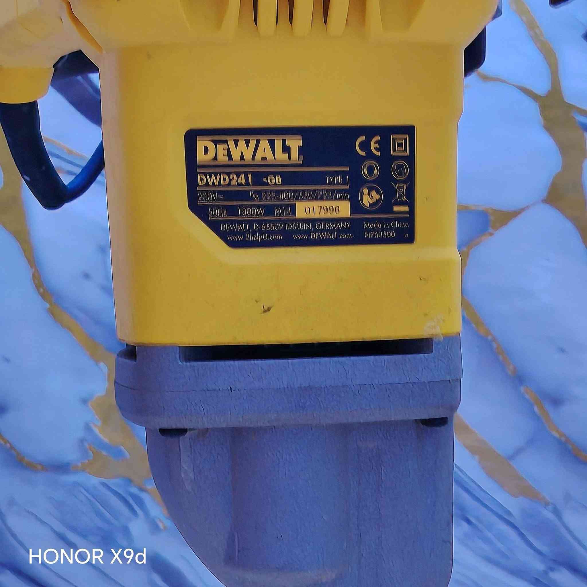 مكينه خبط شركةDEWALT أصلي
جديد غير مستخدم
السعر 150 الف وبيه مجال
مكاني مدينة الصدر
رقمي ***********
