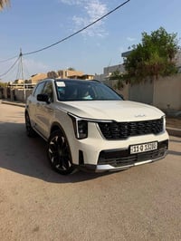 سورنتو وارد خليجي للبيع فقط الموديل 2025 مكفولة كفاله عامه  ماشية 12 ا...