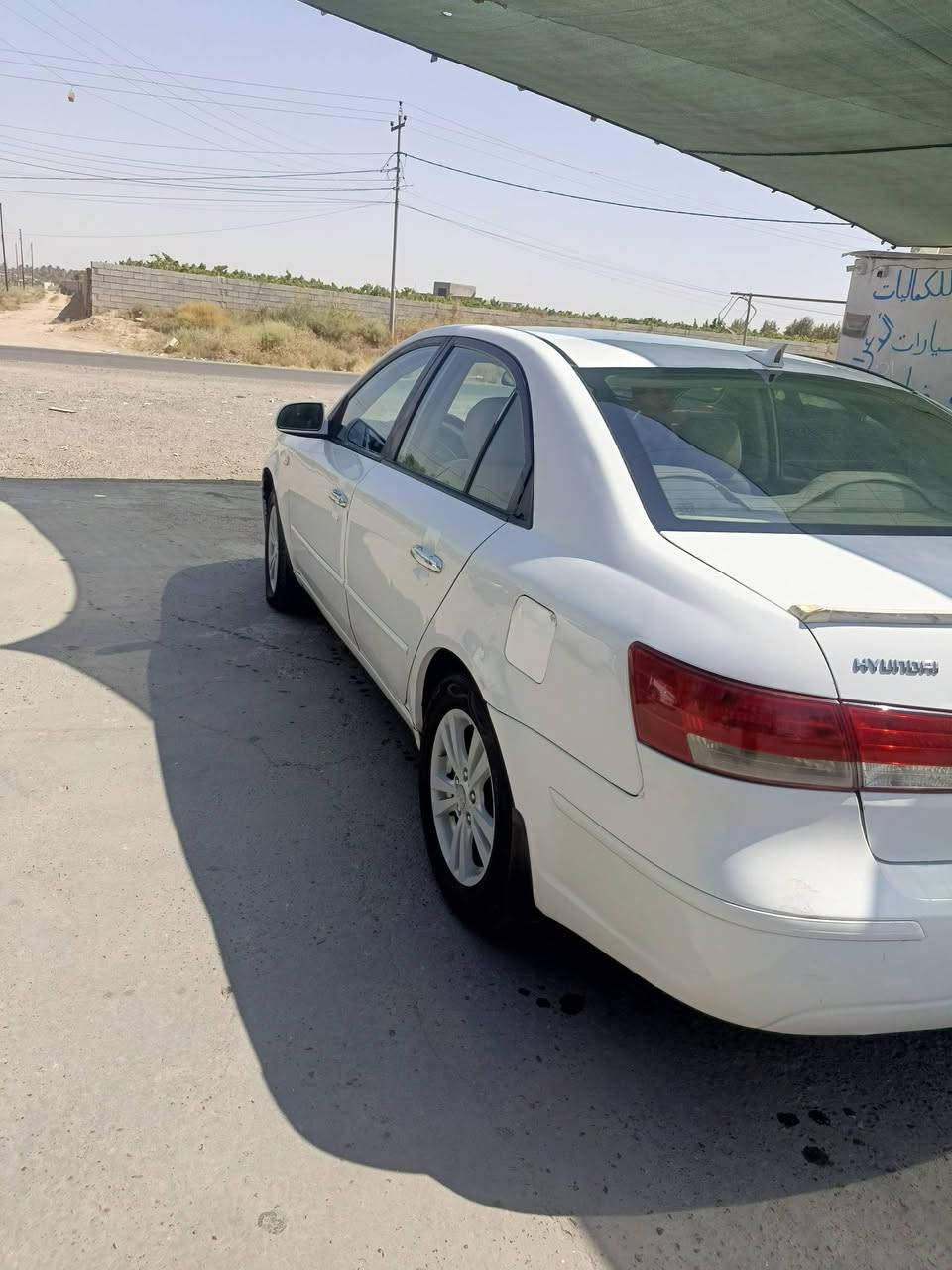 السلام عليكم للبيع سوناتا عدله خليجي موديل 2009لون ابيض رقم صلاح الدين سياره بيه قطعة صبغ وحده باب سايق وشويه بيه باردات ولباقي كفاله كير او محرك 2000كفاله تبريد تدفئه سياره جاهزه وترايه حلو سعر 113اوبيه مجال مكانك صلاح الدين قضاء بلد اي استفسار  اتصال عل رقم  ‏‪***********‬‏
