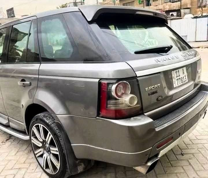 سلام عليكم 
للبيع 
رانج روفر  موديل 2010 
RANGE ROVER 
السياره رقم بغداد الجديد هزه وسنويه جديد
كير مكينه كفاله مكفول
السياره كلش جديده 
مواصفات فول
تخم تايرات جديد
بصمه تشغيل بصمة بيبان بصمه 
السياره مكينه ثمانيه سلندر العادي بدون سوبر المرغوب شلعه ومعدل فول
السياره كشنات جلد 
2 كشن كهرباء
ستيرن كهرباء
كشنات تدفئة
شفتات ستيرن 
مري جانبيه كهرباء وتنزل من ترجع 
شاشات خلفية للصف الثاني 
فتحه سقف 
بجم زنون
 بوب بصمه 
فتحة سقف
أناره ترحيبيه 
خزن ميموري
كامره خلفيه
هاندبريك كهرباء
٨ وسادات هوائية
خمس وضعيات قياده 
السياره جكات تصعد وتنزل 
تحكم ستيرن جوبلسات صدر خلفي امامي جدد
سيارة نظيفه جداً
 مكان بغداد 
للاستفسار***********
شراي اتصل بي واتساب
