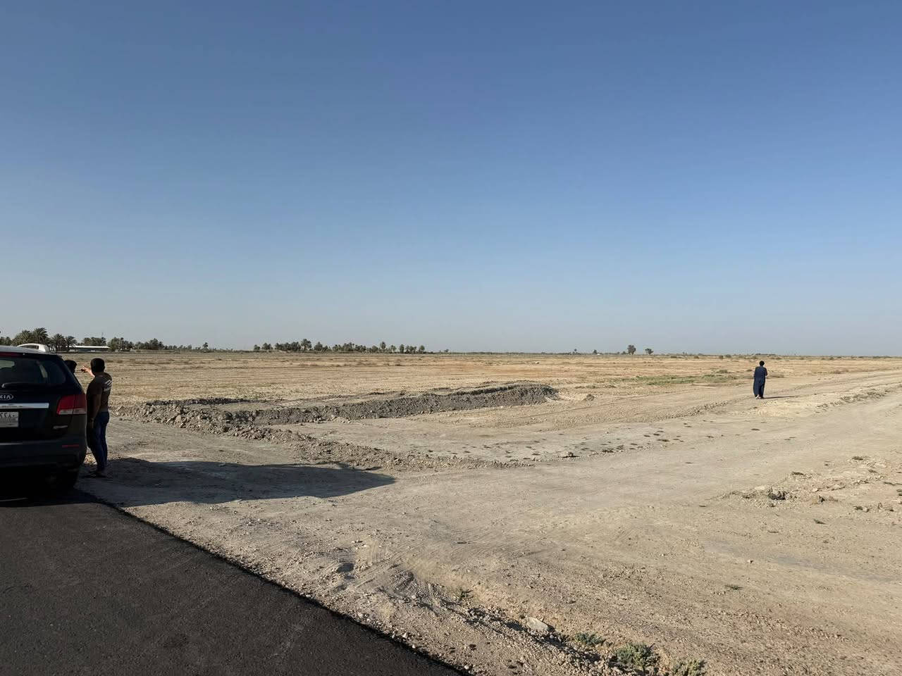 🔥 عرض مميز… 5 دوانم بـ30 مليون طابو دينار فقط! 🔥

📍 الموقع: الشيخ عامر – العيساوية
⏰ تبعد عن الكاظمية حوالي 45 دقيقة فقط.

إذا تبحث عن فرصة استثمارية بسعر ممتاز، لا تضيعها!

✅ المساحة: 5 دوانم
✅ السعر: 30 مليون دينار فقط
✅ الطابو: سند رسمي باسم المالك
✅ سند مستقل بمساحة 2500 م²
✅ جميع الأوراق القانونية مكتملة وجاهزة لنقل الملكية.

🌿 موقع هادئ ومناسب للسكن، أو لإنشاء مشروع زراعي أو استثماري.

📞 للاستفسار والحجز:
*********** اتصال 
*********** واتساب
