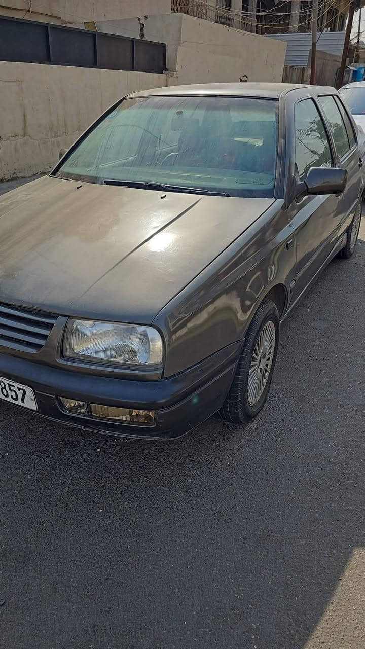 السلام عليكم من رخصت مدير الكروب فنتو موديل 92 مكينه 2000 كير اوتو كير النمره الرابعه اتعت  ولمكينه بدايه سنوية 2028 شهر 9 مصبوغه عام بيه تخم تاير جديد ويل كب كهربائيات كله شغاله وتبريد شغال  مكان السيارة كرادة السعر 28 وبيه مجال ***********
