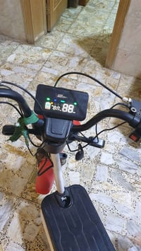 دراجة شحن • بدها بطاريات • بابل شارع ٨٠