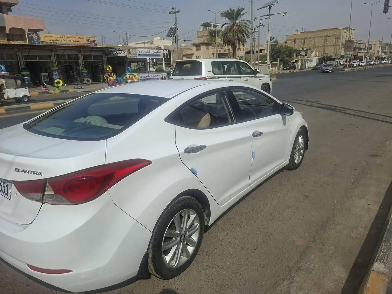 هونداي النترا خليجي مديل ٢٠١٤
كفاله عامه ماعدى صبغ في الدوسه فول مواصفات  السياره جديده السعر ١١٥ للاستفسار الاتصال ***********
