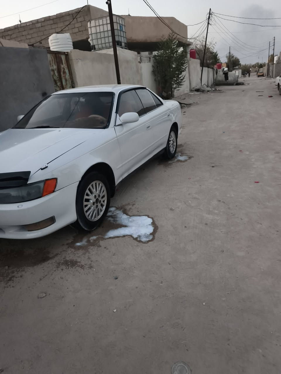 السلام عليكم سيارة مارك نفخ للبيع موديل 1993 مكينة وكير ونجي جديد كارتون مكفولة كص ونقل وضربة رقم البصرة انجليزي لي 2031 تحويل مباشر حدادة طخم تاير جديد كهربائيات كلها شغالة السعر 44 وبيها مجال للشراي مكان السيارة البصرة سفوان رقم صاحب السيارة ***********
