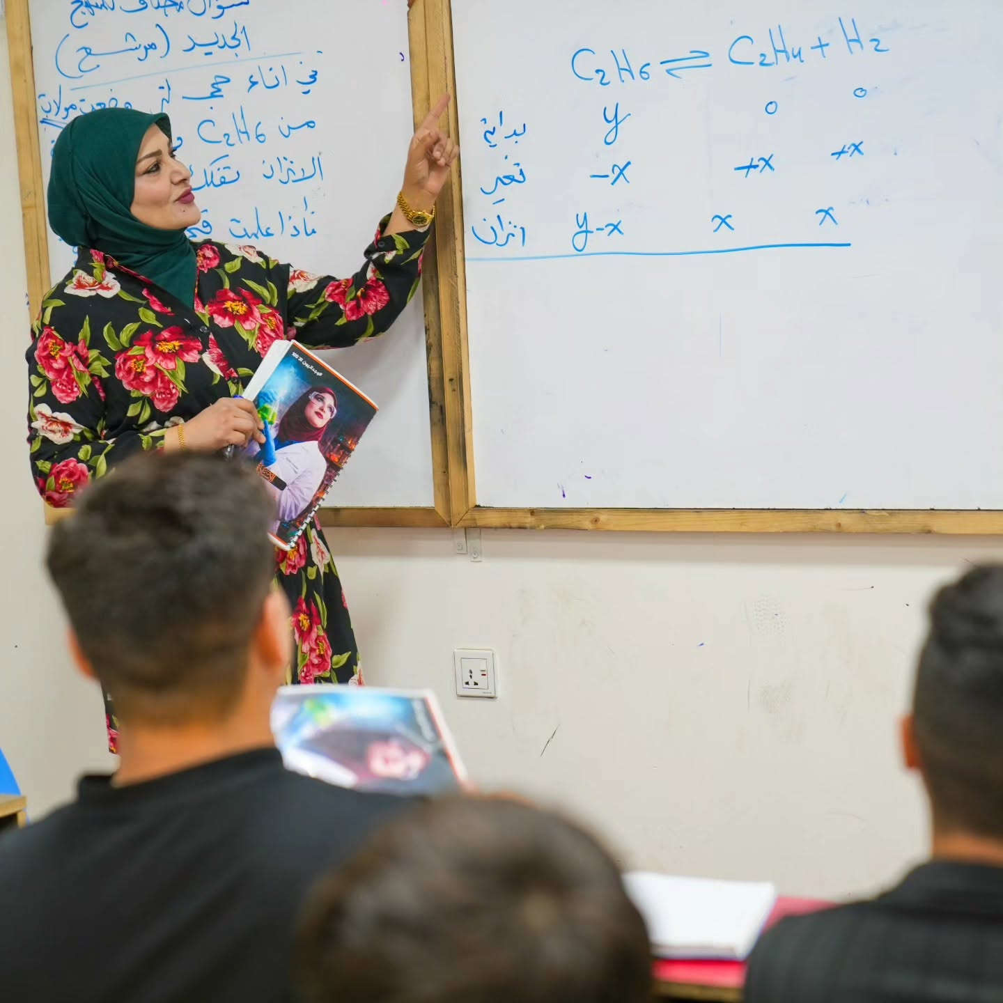مادة الكيمياء | الصف السادس العلمي
بإشراف الست وجدان علي

شرحٌ واضح، متابعة مستمرة، وتركيز على فهم المادة وإتقان القوانين وحل الأسئلة؛ للوصول بطلبتنا إلى أفضل المستويات وتحقيق أعلى الدرجات

ثانوية التميز الأهلية للبنين 
واسط _ دور المعلمين _ مقابل مرطبات ازبري
للاستفسار : ***********

