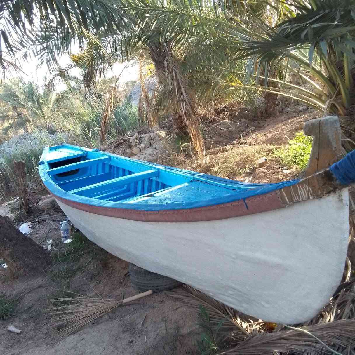 السلام عليكم بلم فيبر جلاس قطع للبيع سعر 750وبي مجال مكان بصره ابو الخصيب ***********
