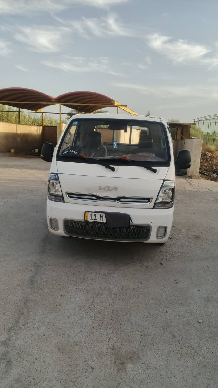 السعر 145 وبيهه مجال 
السلام عليكم سياره موديل 23 بيهه ضربه بل بنيد ما مصلحي سياري خير من الله تبريد ثلج كير محرك خير من الله ماشيه 110 تخم تاير جديد مكان سياره بغداد المحموديه ‏‪***********‬‏
