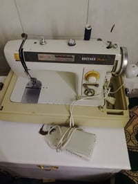 مكينة خياطه وكاروك للبيع العنوان الشرطه الخامسه رقم الهاتف 07718057475
