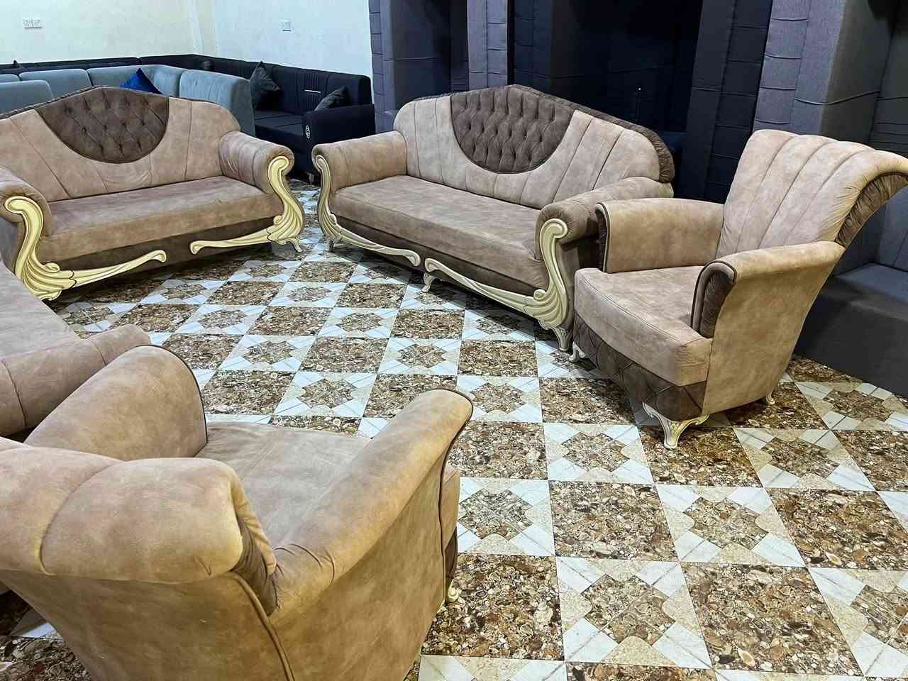 تاقم قةنةفة توركيية بؤفرؤشتن
١٠نةفةريية بيعيبة شتيكي نايابة 
ژم***********
شوين كةلار
