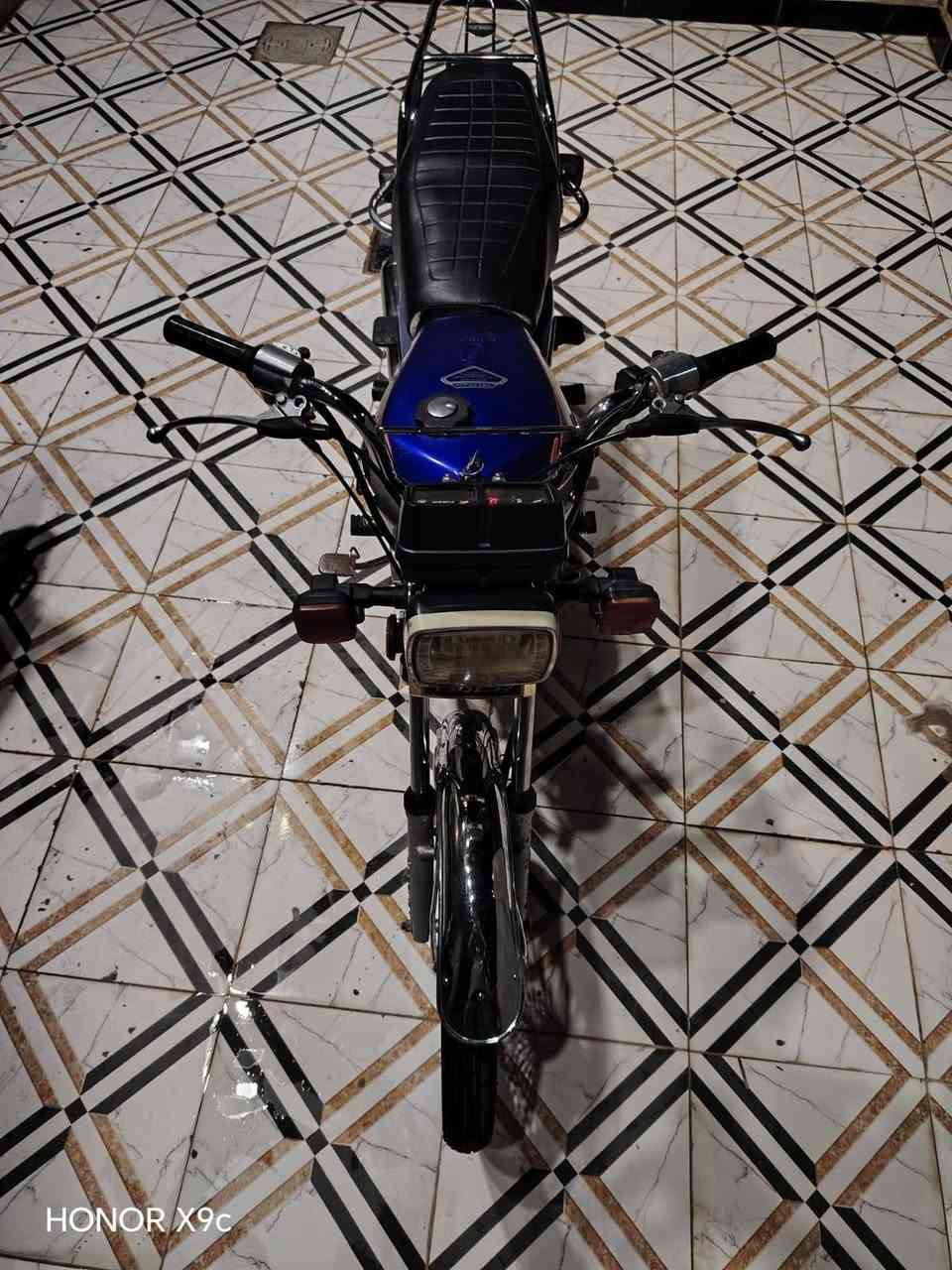 تحية طيبة 🌹🏍️
دراجة تايكر 21باب اول
مكينة مفتوحة مرة وحدة وشغل درجة اولة
كلها بلاد مكاني واسط العزيزية أوراق بغداد
السعر ٤٧٥ وبيها مجال قليل جناية فقط بياع شراي ماابيع
***********
***********

