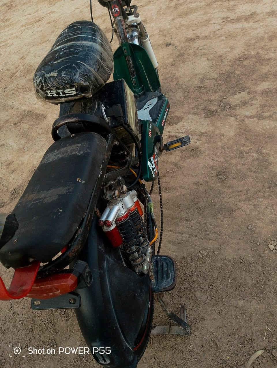 بايسكل شحن للبيـع
السعر 100 وبي مجال يحتاج بطاريات فقط كامل مكمل 

سويج نسخه وحده 

مكاني ديالى الخالص 

شراي يراسلـني او يتصل عل رقـم ***********
