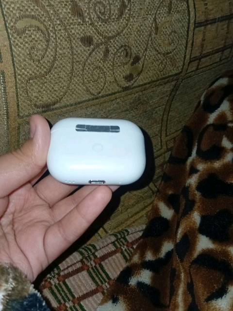 ايربود • جديده • شاحن