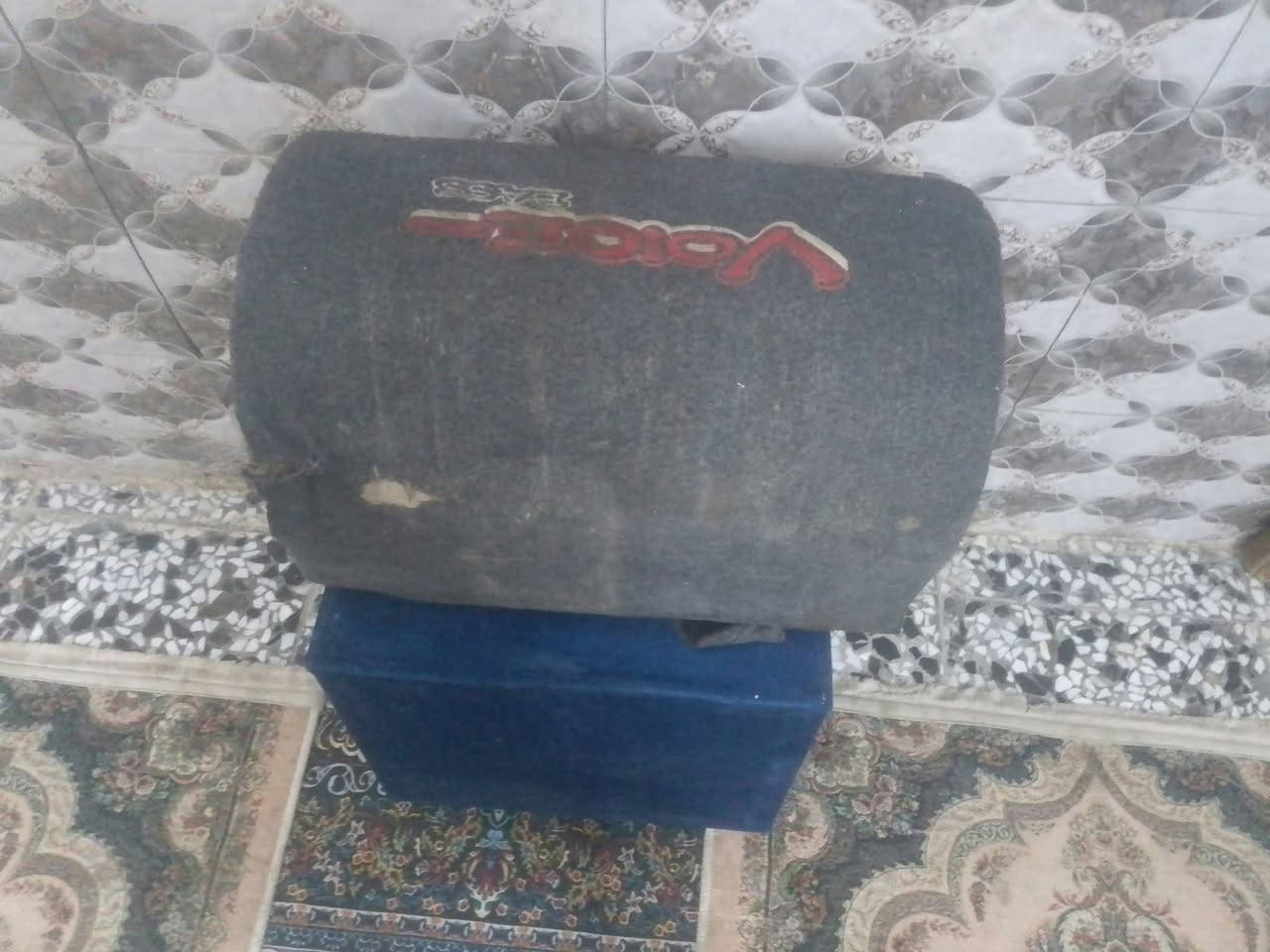 خشبة مسجل • ٣ سماعات ١٥بوصة • عيوب بسيطة