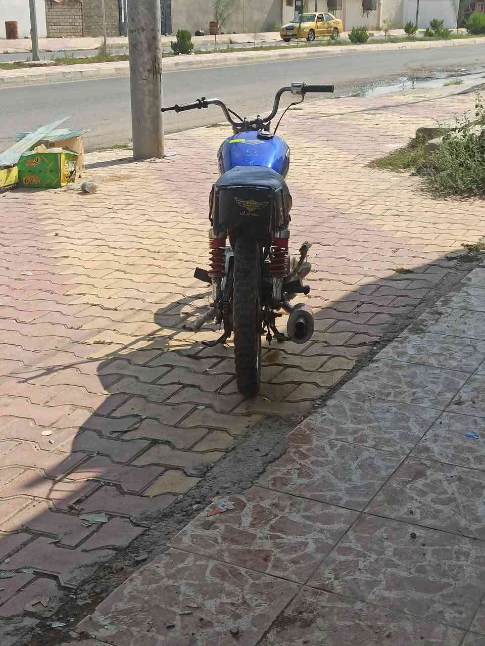 سلام عليكم موطور نامه محرك خرس ما بي صراف ما ينز دهن كلو شرط سعر 230 وبي مجال مكاني كياره***********

