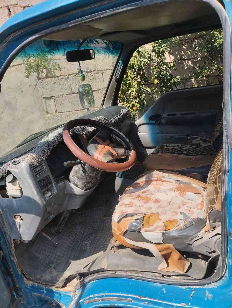 السلام عليكم للبيع كيا فونتيرا موديل ٩٧ رقم صلاح دين سنويه لل ٢٧ مشروع وطني بيهه حصت كاز  محرك كير نضيف صدر باور شغال سيارة جاهزة  أسعر ٥٣ وبيهه مجال  /***********/ مكان الزاب وحياكم الله
