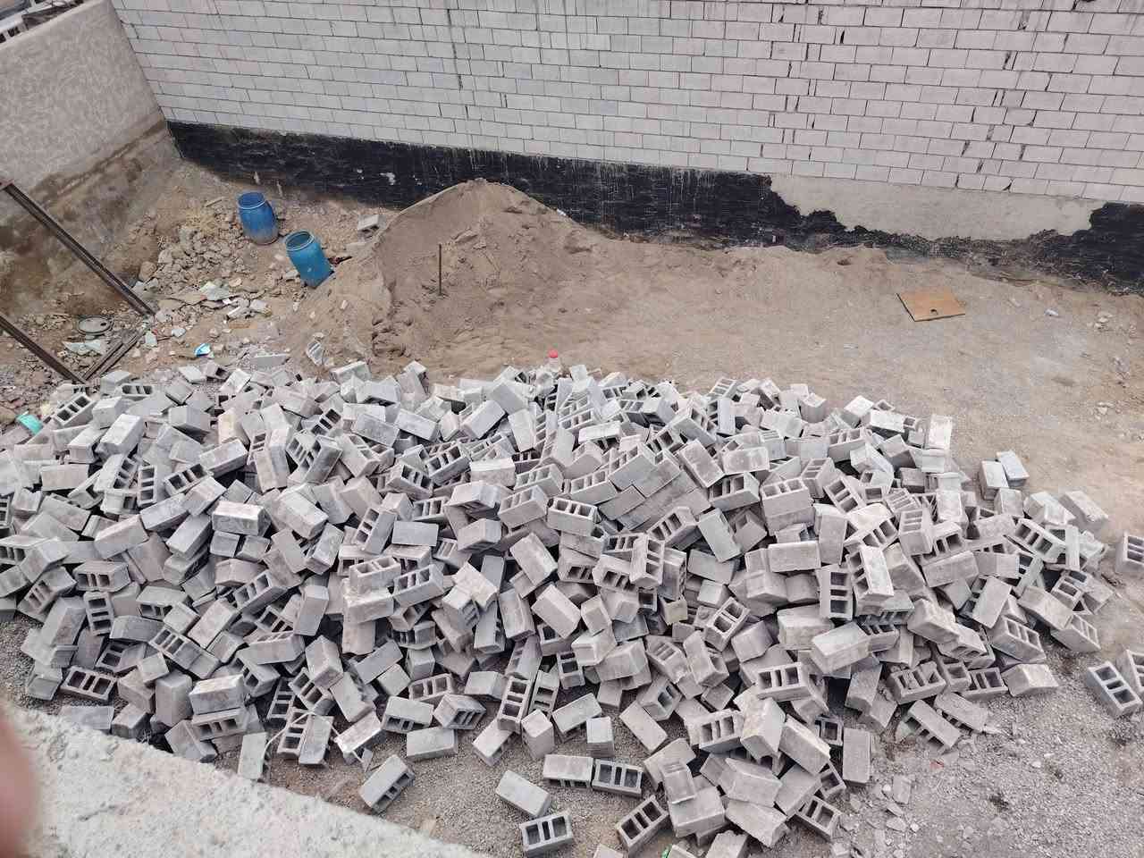 نشر بلوك • تدخيل رمل • تنظيف بيوت