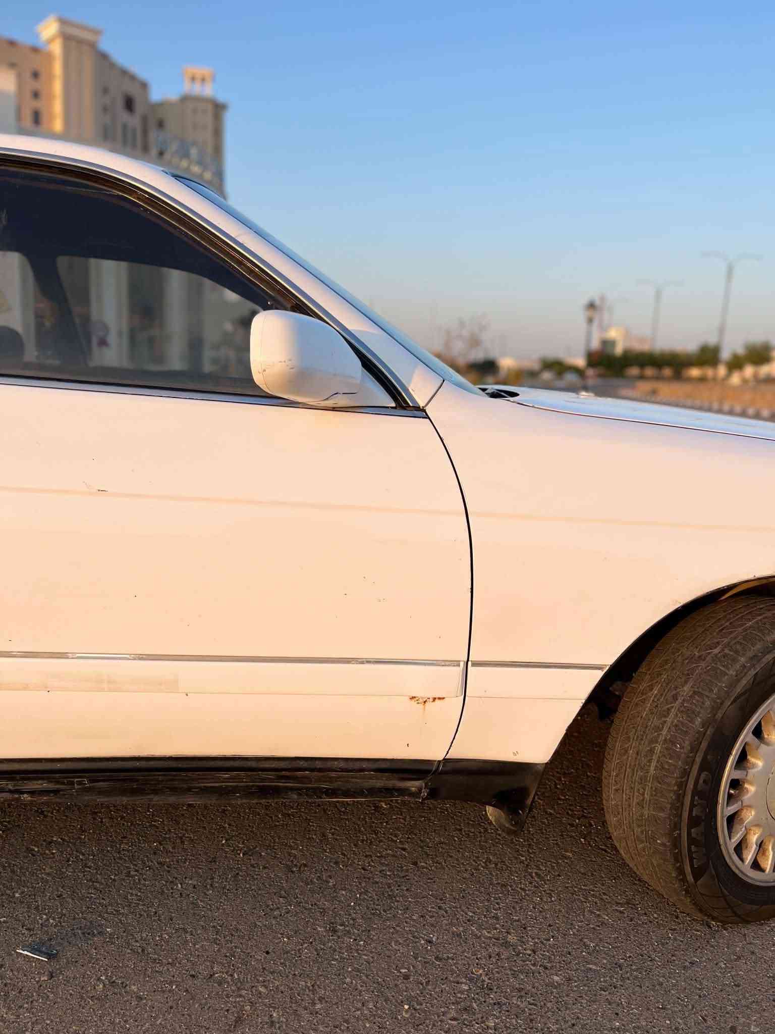 سلام عليكم بطه موديل ٩٢  مكفوله من كص ونقل جثه بسمي سياره لا ضربه ولا صبغ بلاديه سياره مكان رمادي بيع او مراوس بسني ٢٠٠٤ او ٥  الرقم الهاتف ***********
