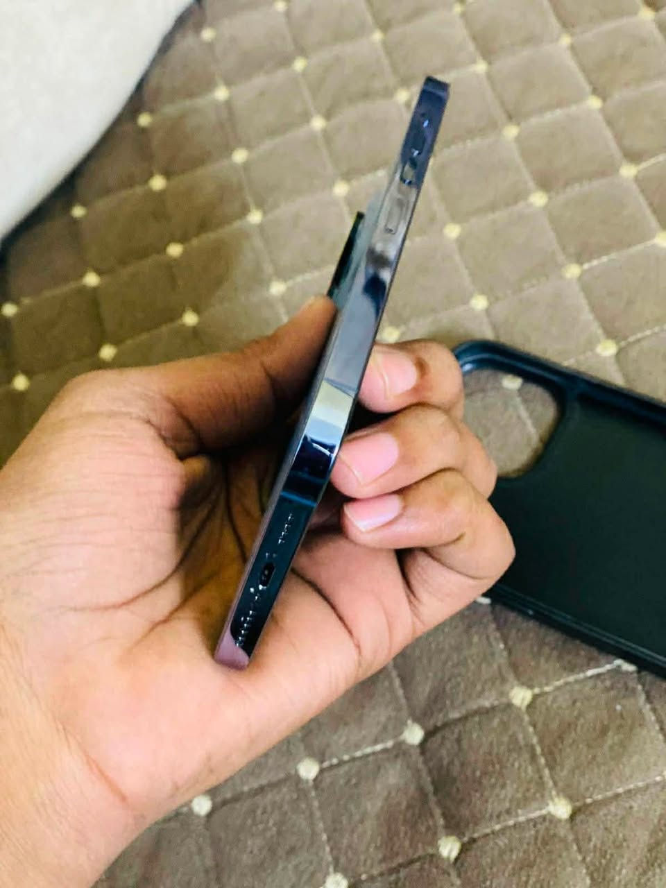 13برو ماكس يرهم مراوس  آيفون فقط
تك

بطاريه96

ذاكره 256

فيس ايدي شغال

جهاز كلشي ما مبدل بي شركه

نموذجM/A

سعر710وبي مجال 

موصل جانب لايمن
***********
