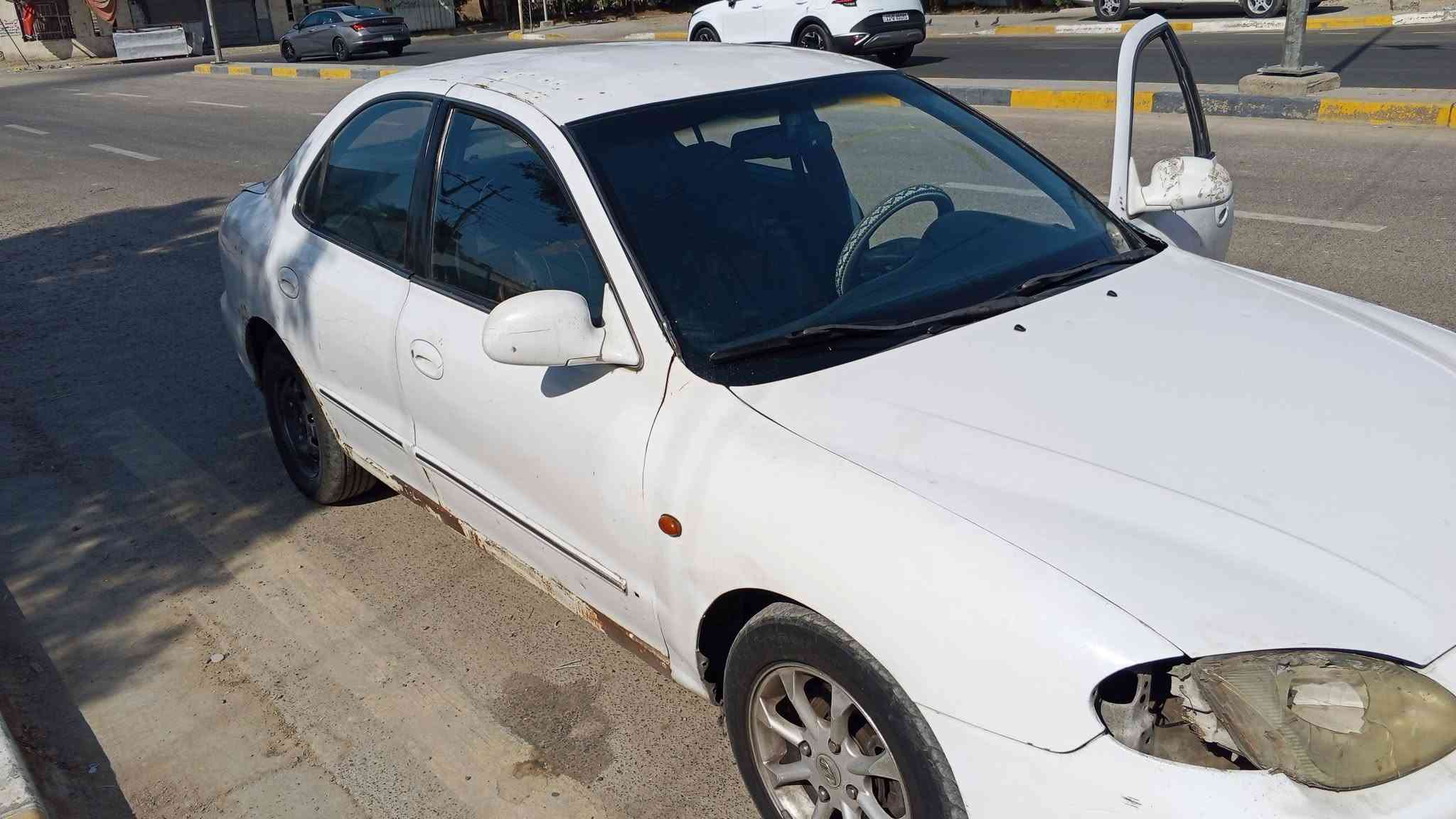 السلام عليكم هونداي النترا موديل 2000سيارة جاهزة تبريد منضومه جديدة شغال محرك كير نظيفات السعر 24وبيها مجال قليل مكاني بغداد السيارة حائز ثالث هاتف ***********
