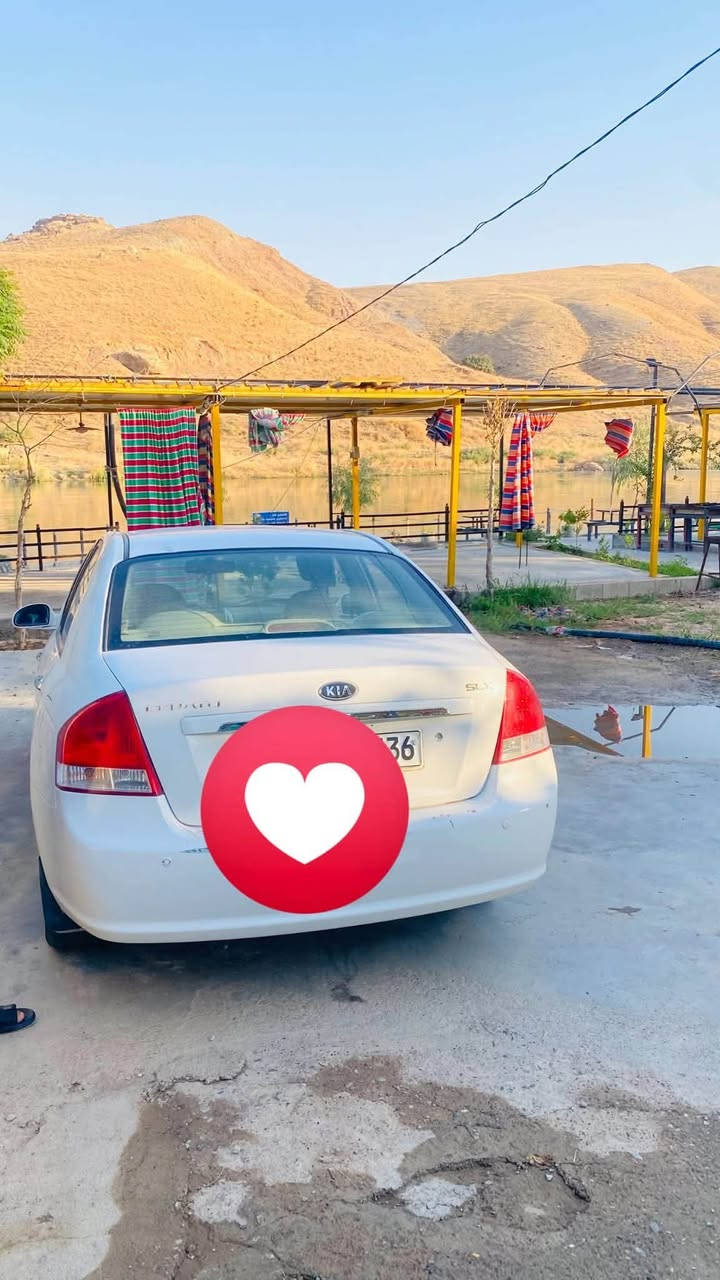 السلام عليكم ادوات ادوات 🚘گص
سيراتو🚗🚘 2008متومة طبق الأصل سيارة جديده خير من الله كير 

محرك 

صدر 

كهربائيات 

تايرات جدد 

السيارة مايعوزها كلشي 

مكاني كركوك قضاء الحويجة 

الاتصال ***********

السعر 47وبيها مجال قليل
