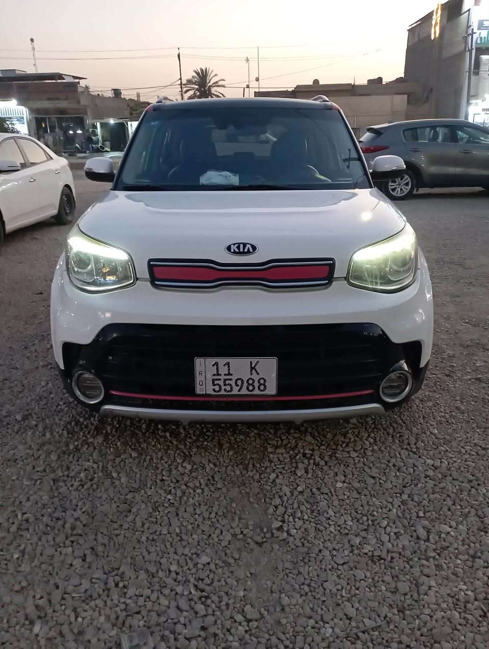 كيا صول 2016رقم دولي بغدادمميز بسمي حادث موضح بالصورجاملغ وبنيد بدون دواخل سياره جديدجدآ مابيه اي نقص مكينه كيرحداديه تبريدكله شغال مواصفات sxاعلى فئه بالصول فول مواصفات بصمه بانوراما مري شفط كشن كهرباء جلدتبريدتدفئه بالكشنات ويل كب 18بعدبيه هواي مواصفات  السعر122موبايل ***********
