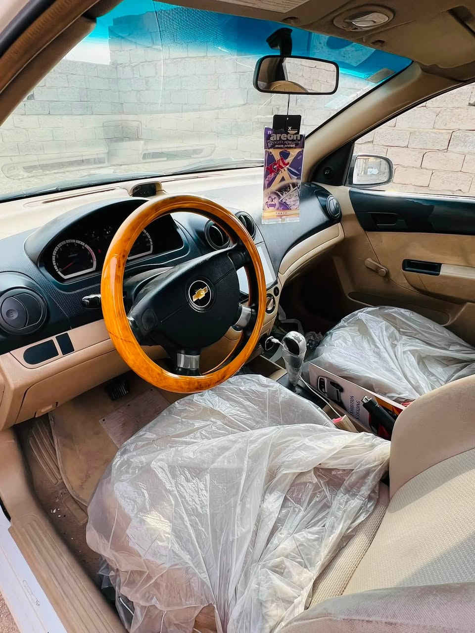 سلام عليكم للبيع افيو ٢٠١٠الشركه العامه سياره جديده حيل ماعيزه برغي بيه صبغ كلش قيليل بل هلال ماشيه ١٧٠سياره جديده حيل تخم تاير محرك حداديه تبريد كله جديد وشرط جهازه من كلشي محرك مفتوح مو مسكر مكاني سماوه  السعر ٧٠وبيه مجال رقم بغداد جديد.        ***********
