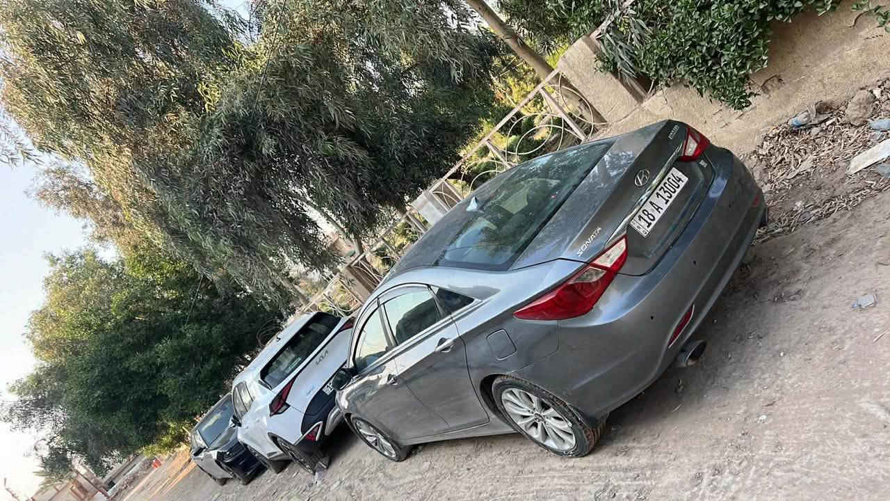 بيع او مراوس حسب القناعة سوناتا 2011 امريكي مكينه2400 GDI جديده بدون دوانز تبريد ثلج فول فتحه بصمه كشنات كهرباء تحكمات ستيرن وباقي الامور مال فول رقم بابل انكليزي ب اسمي حادث امريكا جاملغ خلفي وهنا نرشت حزام بدون قماره السعر 88 وبيها مجال بسيط مكاني بابل ***********
