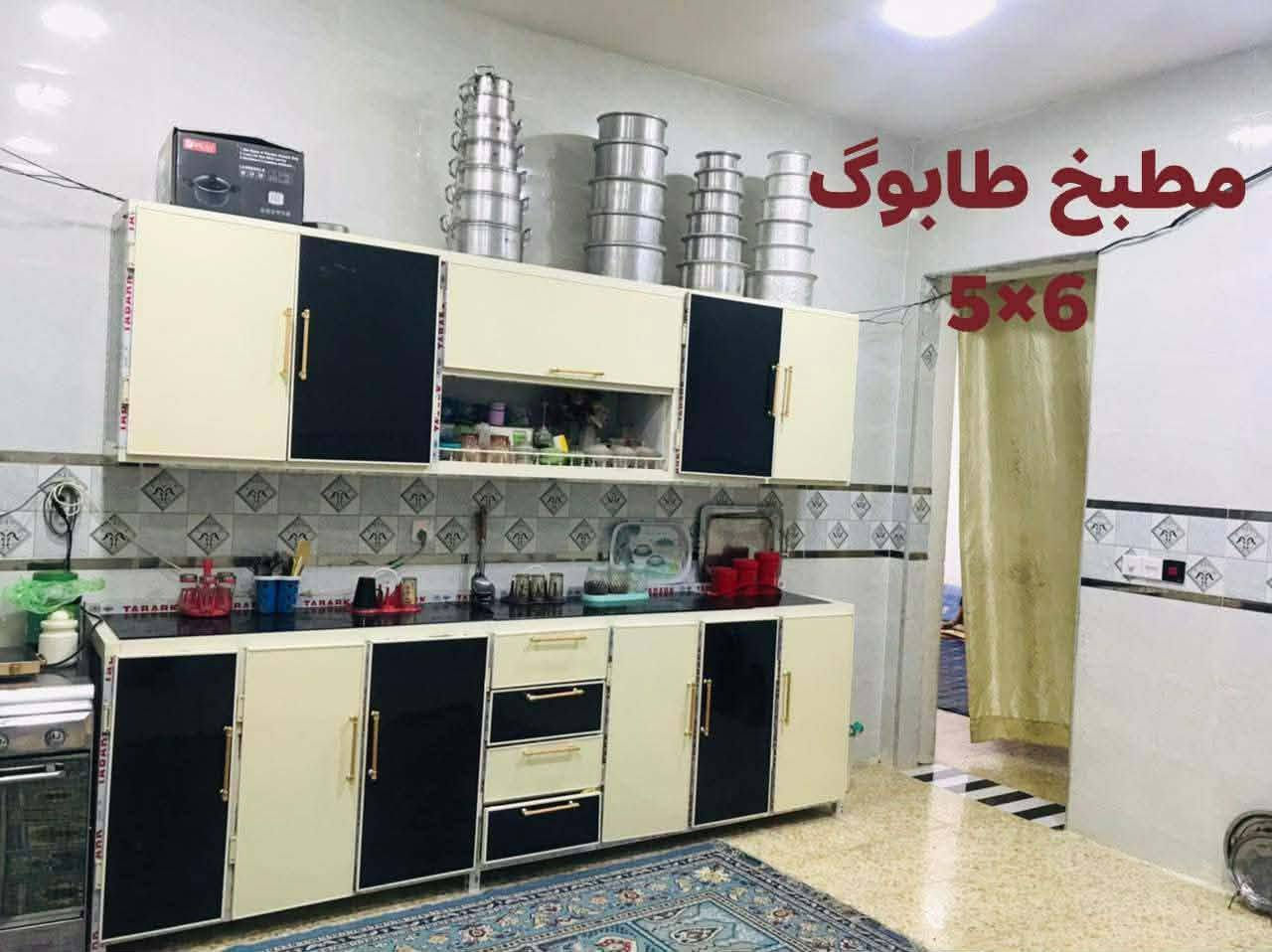 السلام عليكم  بيت_400متر_200بنأ_و200ساحه كدام البيت_ بيت طابوك  بي_غرفتين_وصاله_وحمام_ومطبخ_واستقبال_ومناور ثنين_ المكان بغداد جسر ديالئ الجديد الكرغوليه الاستفسار ع هاذ الرقم *********** وبي واتساب هم

نص مكتوب في الصور:
- استقبال طابوك
- 8*5
- صاله طابوگ
- 5×10
- غرفه طابوك 4×5
- مطبخ طابوك 5x6