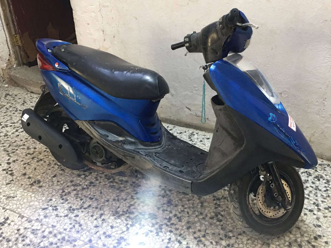 بريز • حك جهة • مجال بسيط