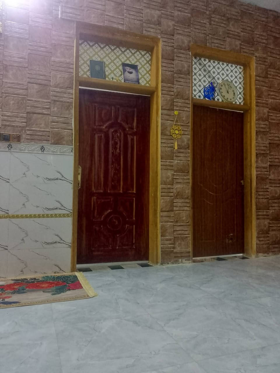 بيت البيع مساحه 300 متر طابو زاعي سند 25 كامل مكان البيت بلعكيلات ماء كهرباء مولد تبليط بلباب سعر 29 وبي مجال رقم هاتف ***********
