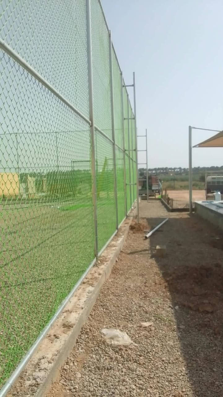 شركه بغدادالهندسيه العمل BRC  وقياسات متنوعة ⚒️
🌟يتوفر سعر المتر ب7 الف 
🌟 BRC بي آر سي سماكة 3.5 ملم مع كريسيه وتركيب بسعر 9,000 دينار
🌟 BRC بي آر سي سماكة 3 ملم مع فتحات 5 وفحص بسعر 11,000 دينار
🌟 BRC بي آر سي سماكة 3 ملم مع كريسيه وتركيب بسعر 9,000 دينار
🌟 BRC بي آر سي سماكة 3 ملم مع جادر بسعر 9,500 دينار
🌟 BRC بي آر سي سماكة 2.8 ملم بسعر 8,500 دينار
🌟 BRC بي آر سي سماكة 2.8 ملم مع جادر بسعر 9,500 دينار
🌟 BRC بي آر سي سماكة 2.7 ملم بسعر 7,500 دينار
🌟 BRC بي آر سي سماكة 2.7 ملم مع جادر بسعر 8,500 دينار
🌟 BRC بي آر سي سماكة 2.6 ملم بسعر 7,000 دينار
🌟 BRC بي آر سي سماكة 2.6 ملم مع جادر بسعر 7,500 دينار
🌟 ويتوفر لدينا سعر المتر بقيمة 6,000 دينار
🌟 كما نقدم خدمات التصنيع والتركيب لجميع أنواع الأسوار الاصطناعية ☘️☘️
💰 أسعارنا تنافسية 😉💰
🚛 نقوم بتقديم خدماتنا في جميع محافظات العراق
💰💰 ملحوظة: يتوفر لدينا سعر المتر بقيمة 6 دينار 💰💰
📞 للمزيد من المعلومات، يرجى التواصل معنا عبر الزر أسفل هذا المنشور أو الاتصال على الأرقام التالية:
📞 يتوفر واتساب
*********** 📞
