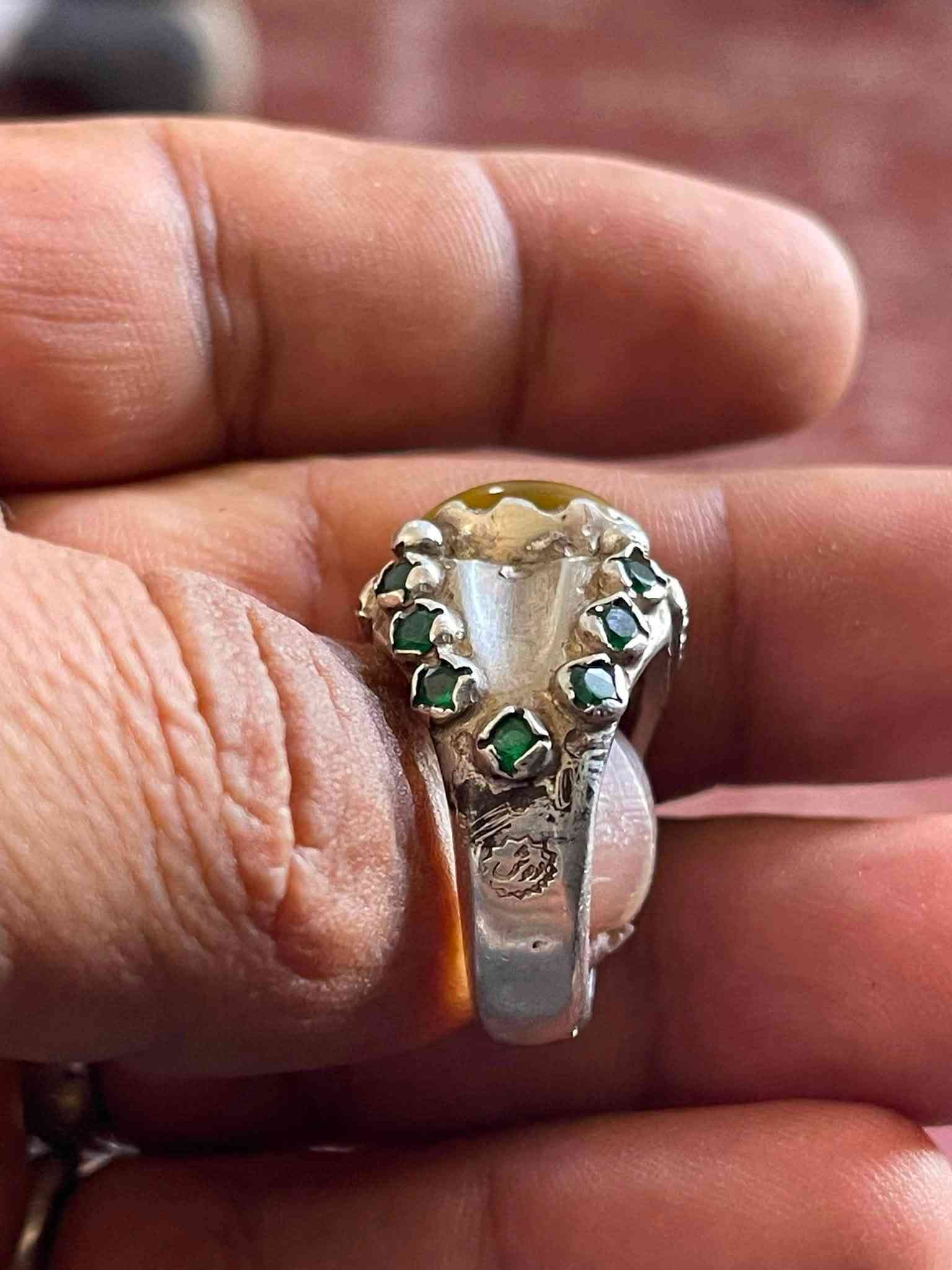 السلام عليكم
سليماني عينتين صياغه يدويه 

مطعم بال زمرد والياقوت البورمي

صياغه يدويه صياغه الكاضميه 

للبيع ***********
