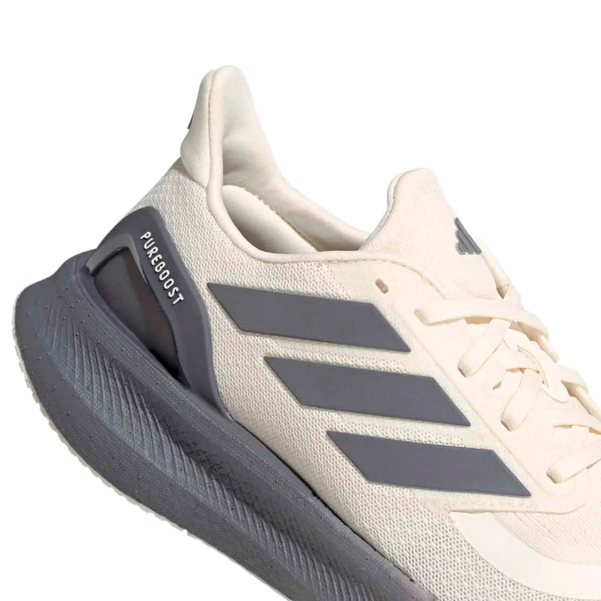 اديداس جديد اصلي
PUREBOOST 5 RUNNING 
قياس 45 وثلث 
طول القدم 29 سم 
السعر ١٦٠ الف 
***********
