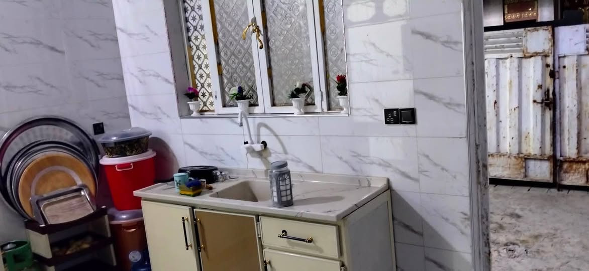 بيت البيع فلوجه جولان ثاني مساحه 168سعر45. وبي مجال ***********.  ***********
