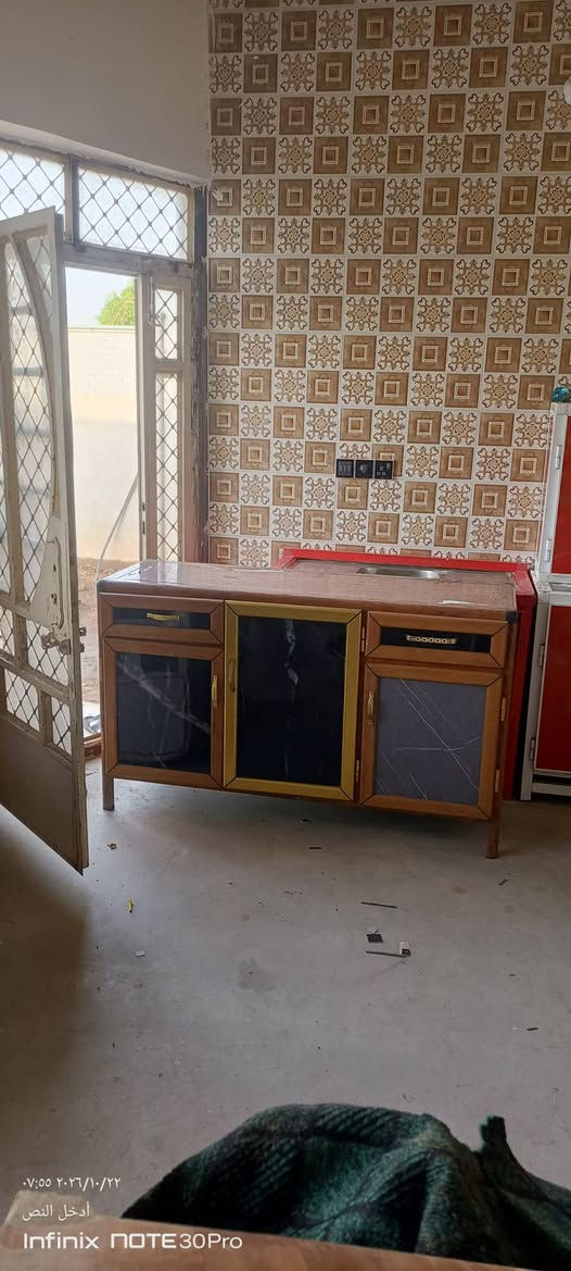 كاونتر أرضي • نضيف جدا