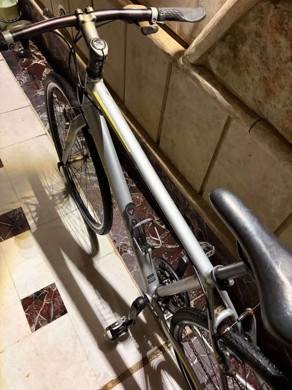 بايسكل c700. للبيع مثل ما موضح بل صور نضيف شخط مابي سعر 270 الف راسلني خاص او واتساب ***********
