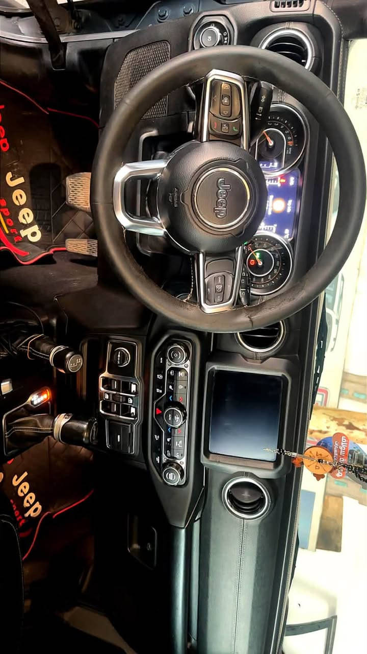 جيب رانكلر ٢٠١٩
مواصفات سحاري 
فول مواصفات 
لون إسمنتي مميز
السيارة ماشية ٦٢,٠٠٠مايل 
وارد كندي 
بدون صبغ
سنوية لغاية ٢٠٢٩
السعر ٢٧,٠٠٠$ و بي مجال للطيبين
للاستفسار 
*********** كورك + واتساب
