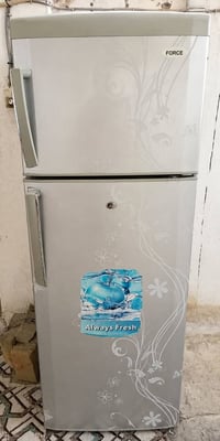 ثلاجة شغالة • طباخ شغال • حي الحسين