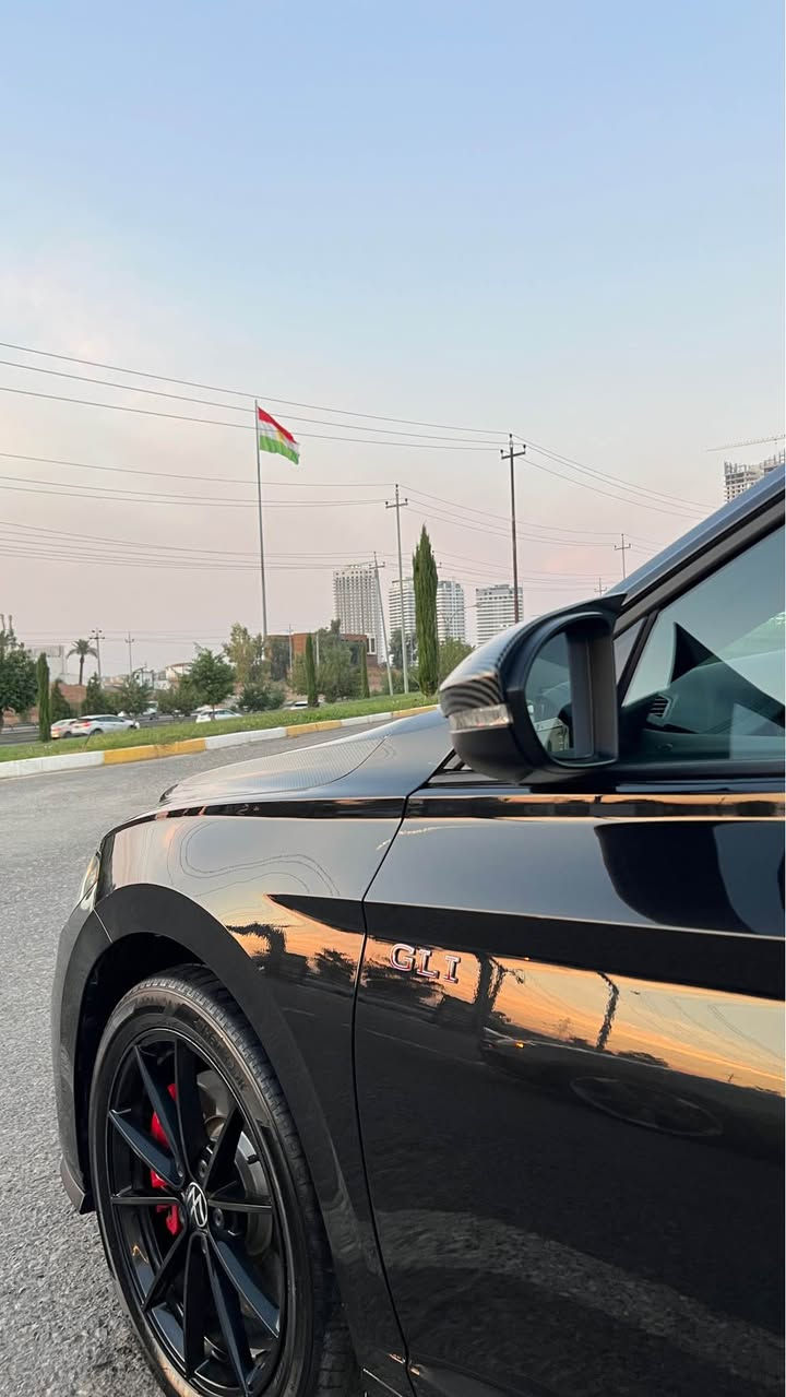 كورولا GLI • ٢٠٢٥ • ٢٠٠٠٠ كم