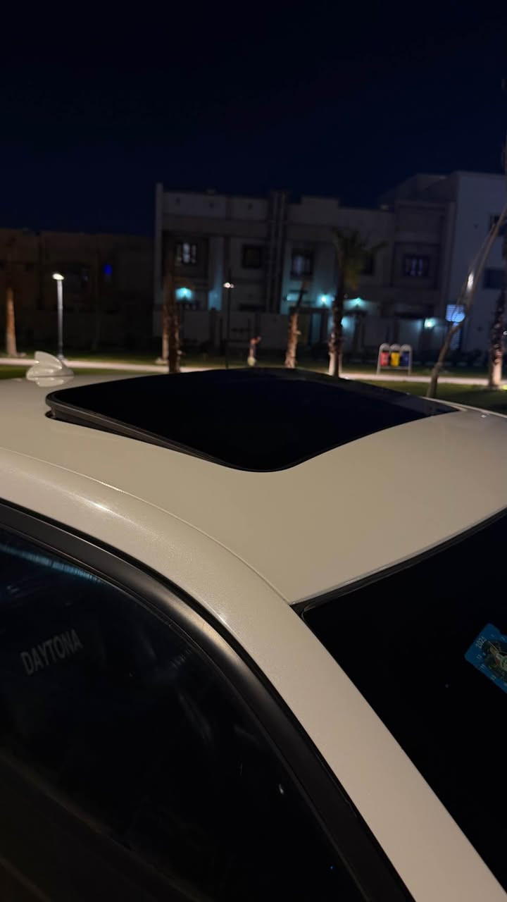 سلام عليكم جارجر للبيع رقم بصره بسمي تحويل 2016معله2022فول مواصفات Rtmax غنيه عن التعريف فتحه فول حادث قطعه وحده جاملق خلفي وجه بيها من امريكا قطع كلير بدون معجون وصبغ وكفاله بل نسبه للكير ومكينه وشاصي ولغود ويرباكات كفاله هاي كل التفاصيل السعر 155 هاتف *********** 
*********** Singapore
