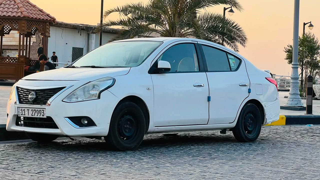 نيسان صني 2018 للبيع هندي بليته الزركه
سيارة جاهزه مابيه اي نقص
بيه بارد بل جاملغ السايق ورصعتين 
سياره تدفه تبريد خير من الله 
سياره بيها شاشه تحكم ستيرن
سياره مكفوله عده كم باردات 
سعر السياره94وبيه مجال قليل
دهن والفلتر قبل ١٥يوم بدلهن 
صدر جديد باتري جديد هزه جديده 
شرط التحويل سياره باسمي 
رقم انكليزي 
هزه كامله جديده هزته تحويل مباشر
العنوان بصره 
موبايل ***********
