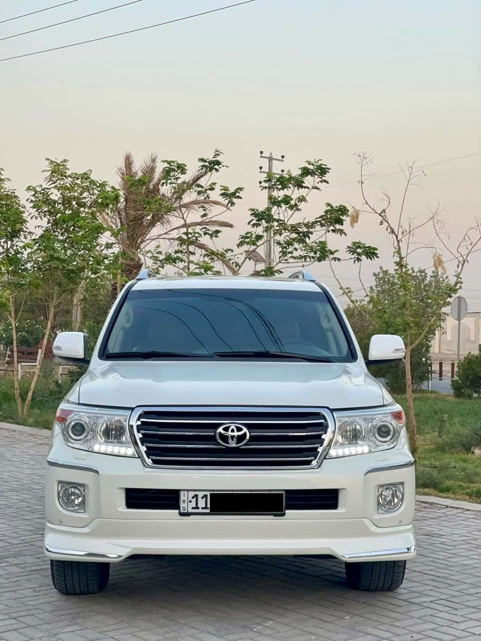 السلام عليكم للبيع
لاندكروز GXR موديل2013رقم بغداد الدولي مميز  السيارة بيها قطعتين مرخايات فقط جاهزه من كلشي حداديه تختم تاير ادامه كامله عليها 
المواصفات 
فور ويل 
فتحة سقف
ثلاجه 
تبريد 3 قطع 
ارباك 8 
لايت زنون عالي ناصي
زراك لايت
مري شفط 
إشارة بل مري
داخل جلد
كشن كهرباء 
شاشة
كشاف زنون
مانع انزلاق
نضام تغريز
كامرات خلفيه
مري قلاب شفط
وبعد بيه هواي موصفات مكان السياره النجف الأشرف
سعر (320) ورقة💵
ولتواصل  على هذا رقم ***********
غير متواجد على الفيس

