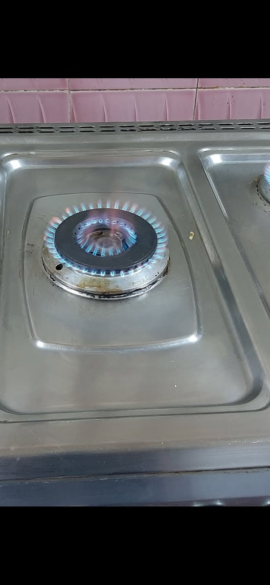 الدقة في العمل سمتنا وثقتكم رأسمالنا والصور ابلغ من التعبير
ورشة الضياء لتصليح الطباخات
مع الضمان بالتصليح 
لدينا خدمة تصليح في المنزل  ***********
