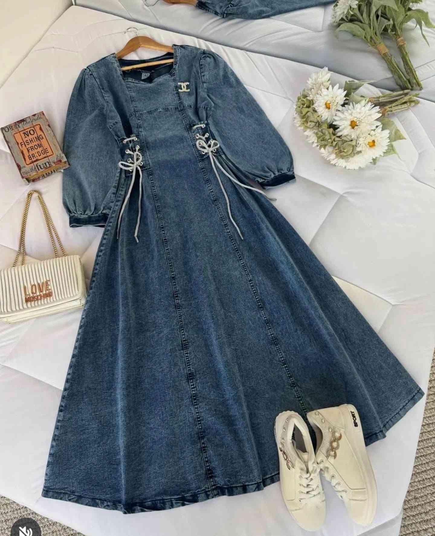 الجديد 🎀
فستان جينز نسائي 
القياس 38/40/42/4/46
السعر 24 الف فقط 💜
