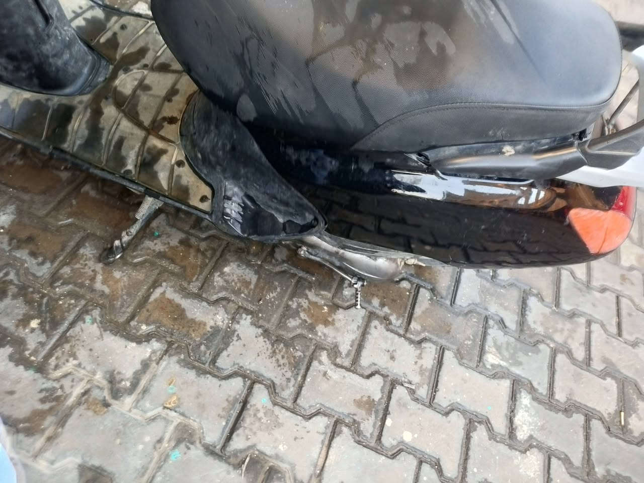 سبيسي ماليزي للبيع دراجه يرادلها تجفيت بس 125بيها مجال
***********
