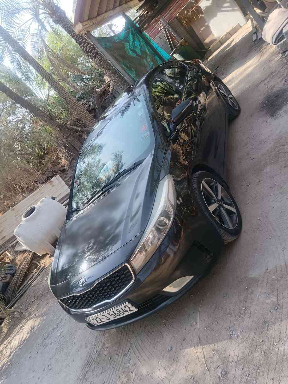 للبيع كيا سيراتو 17خليجي فول مواصفات ليمتد وكاله البخيت رقم اربيل بسمي مكاني البصره ابي الخصيب  ماشيه 140الف قابل للزياده محرك 2000دوش كير عادي اوتماتيك تبريد قطعتين تبريد تدفئه بلكشنات كشنات جلد مكفوله من الصبغ والتبديل والفتح طخم تاير جديد ويل كب عدد5قياس 17بيها هواي مواصفات تجي وتشوف بعينك السعر 130وبيها مجال قليل للاستفسار ***********

