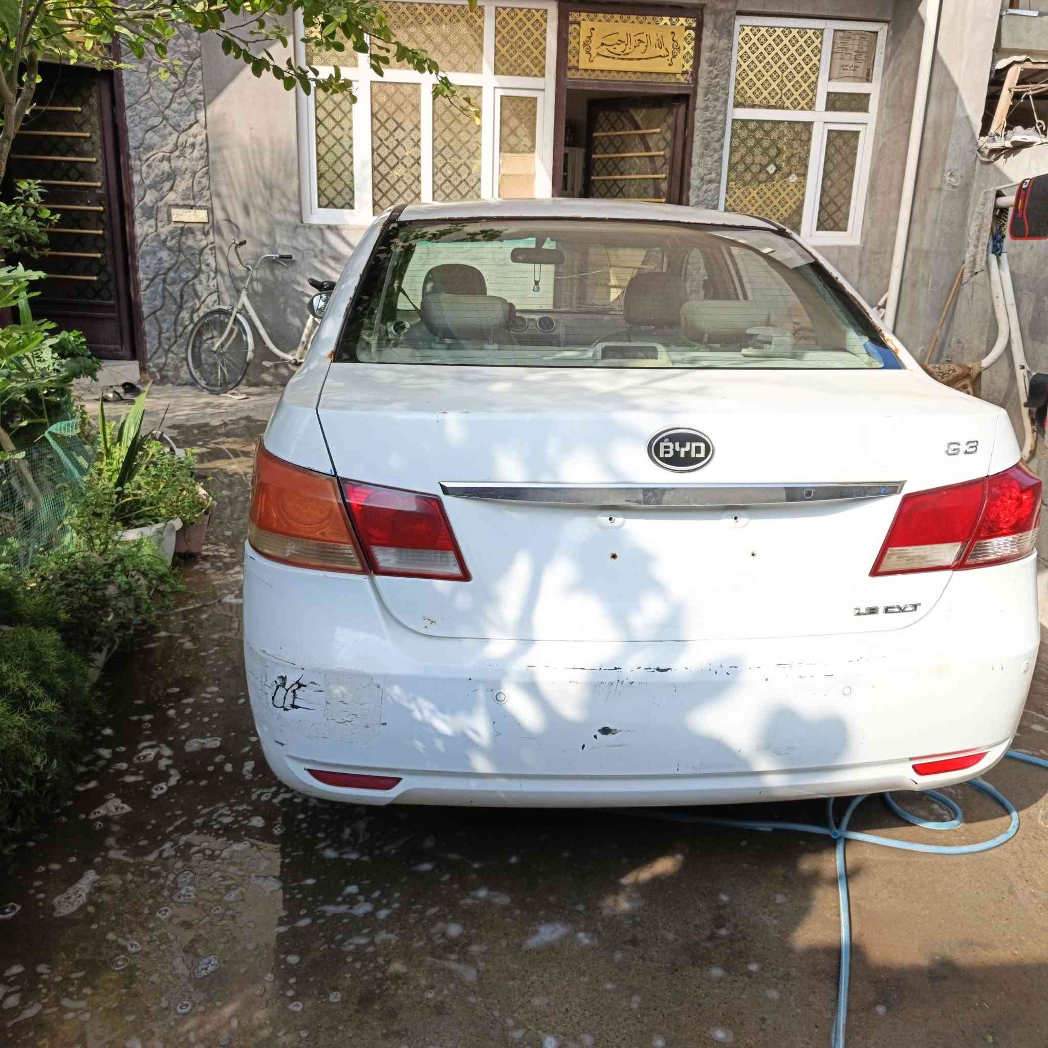 السلام عليكم اخوان BYD جي 3 موديل ٢٠١٤ مزاد وزارة الداخلية تترقم بغداد سيارة كير مكينة خير من الله تبريد  ثلج منظومة جديدة صدرها زين غرفتها نظيفة حيل كهربائيات  شغالة سعرها ٣٣ و بيها مجال 
مكاني/ ديالى/ بعقوبة /قرب تقاطع القدس 
للاستفسار خاص او اتصل عالرقم :*********** و بي واتساب

